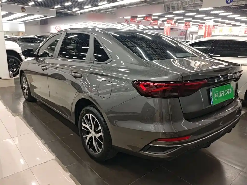 Geely Emgrand — миниатюра 5