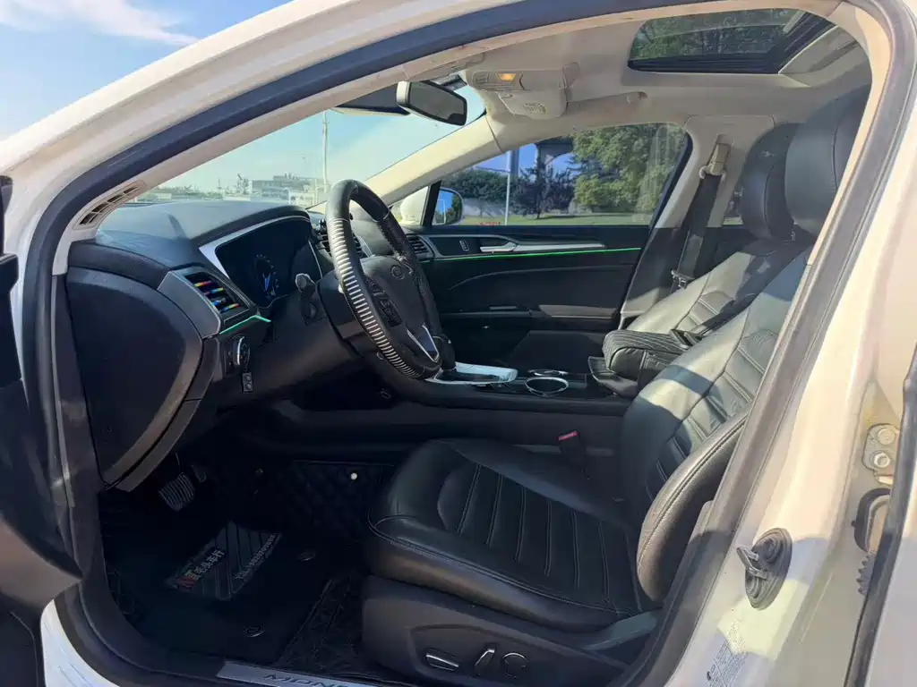 Ford Mondeo — миниатюра 4