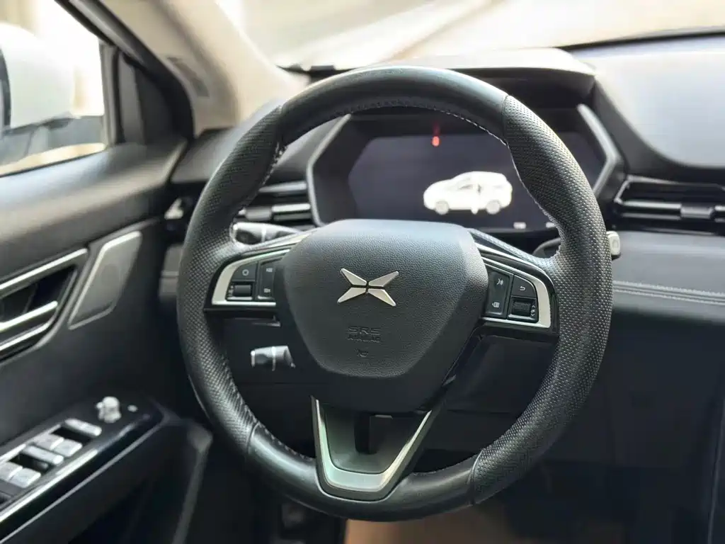 XPeng G3 — миниатюра 5