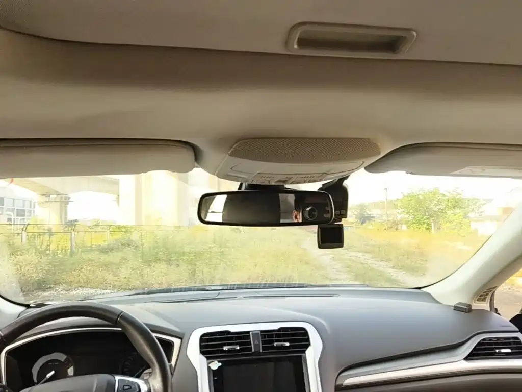 Ford Mondeo — миниатюра 23