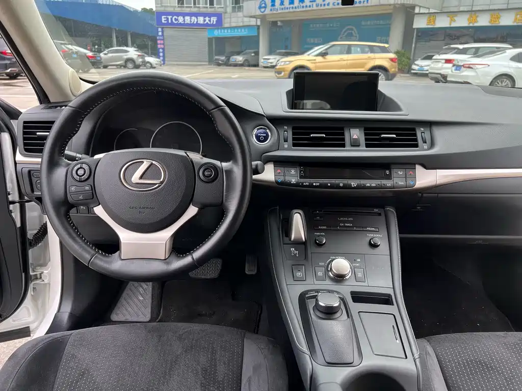LEXUS CT