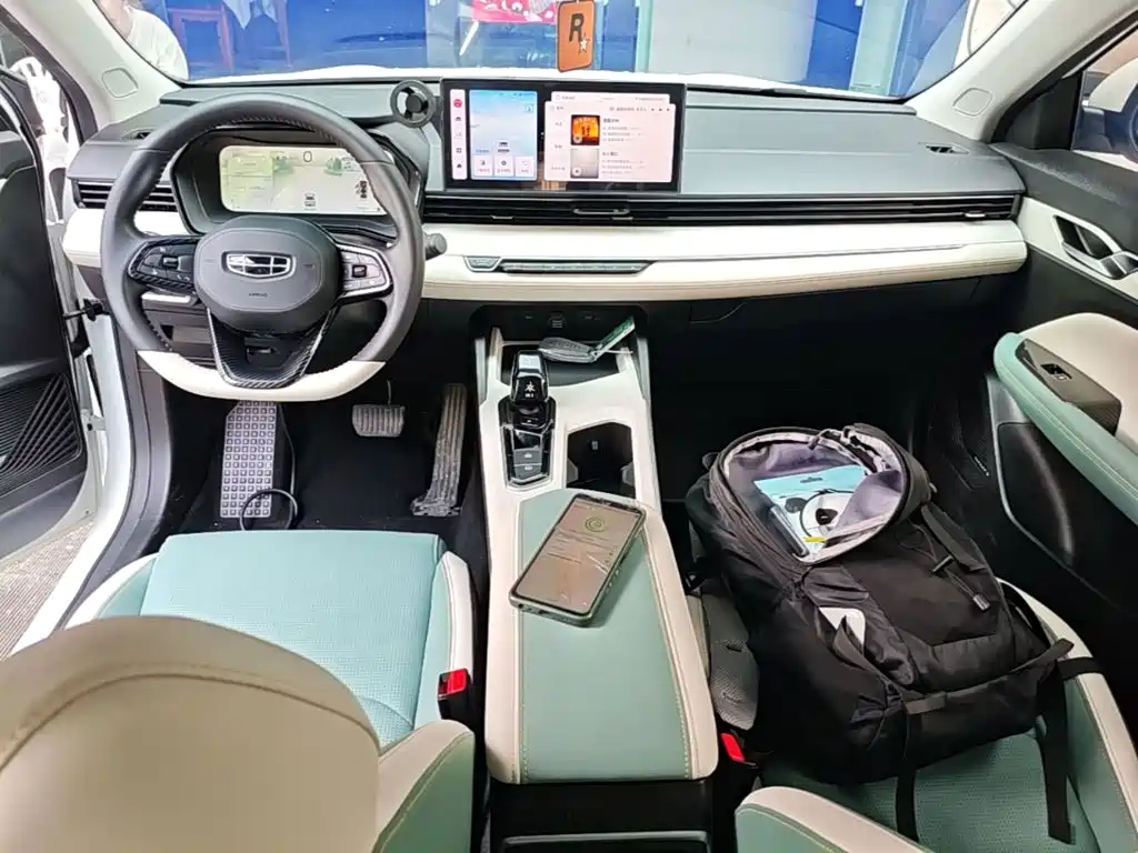 Geely L HiP — миниатюра 10