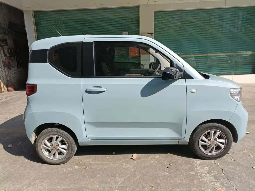 Wuling MINIEV — миниатюра 3