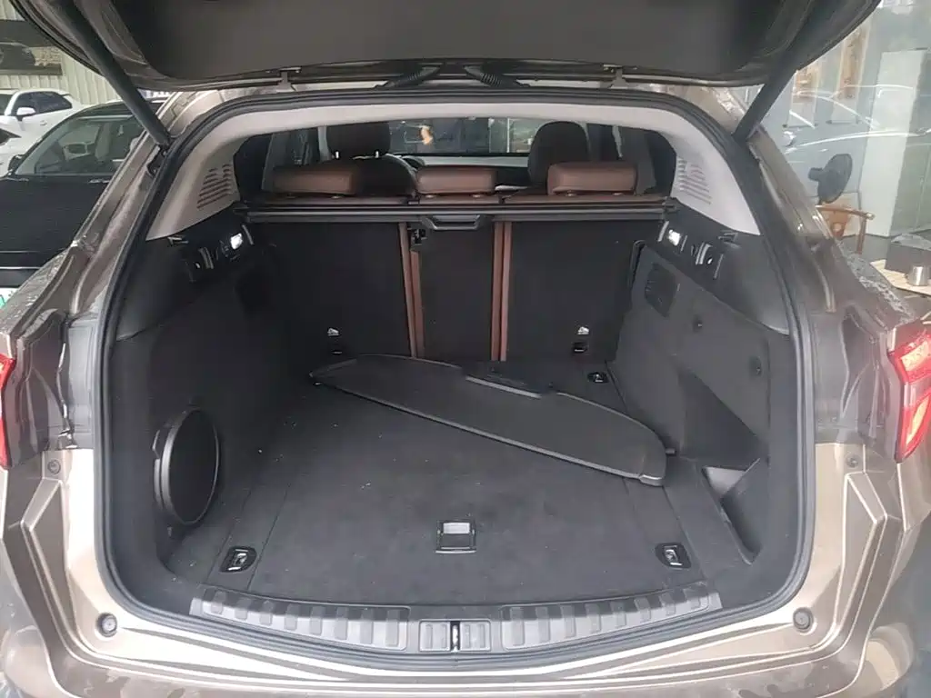 Alfa Romeo Stelvio — миниатюра 19