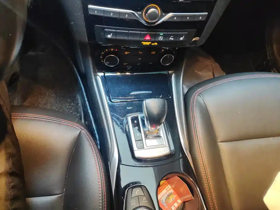 Infiniti QX30 — миниатюра 16