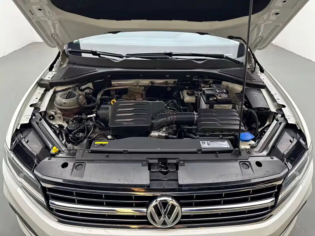 Volkswagen Bora — миниатюра 9