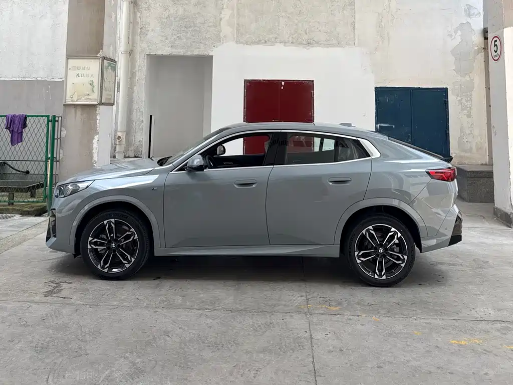BMW X2 2024 sDrive25i M Sport