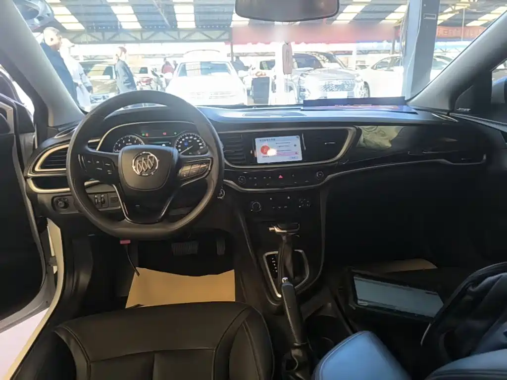 Buick Excelle — миниатюра 10