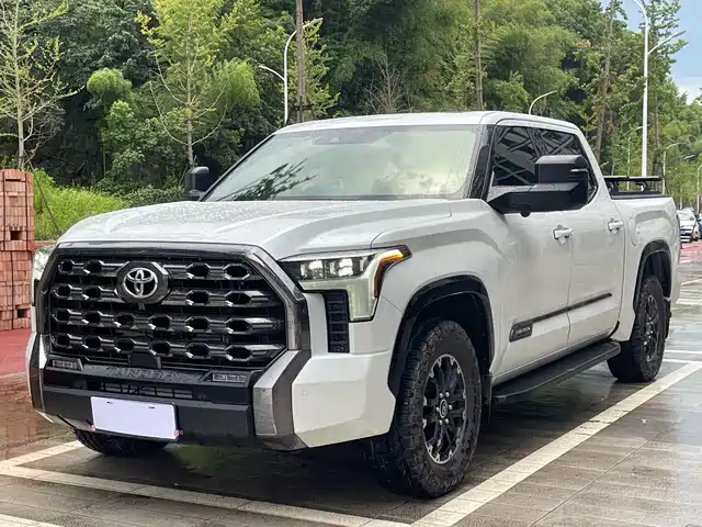 Toyota Sequoia