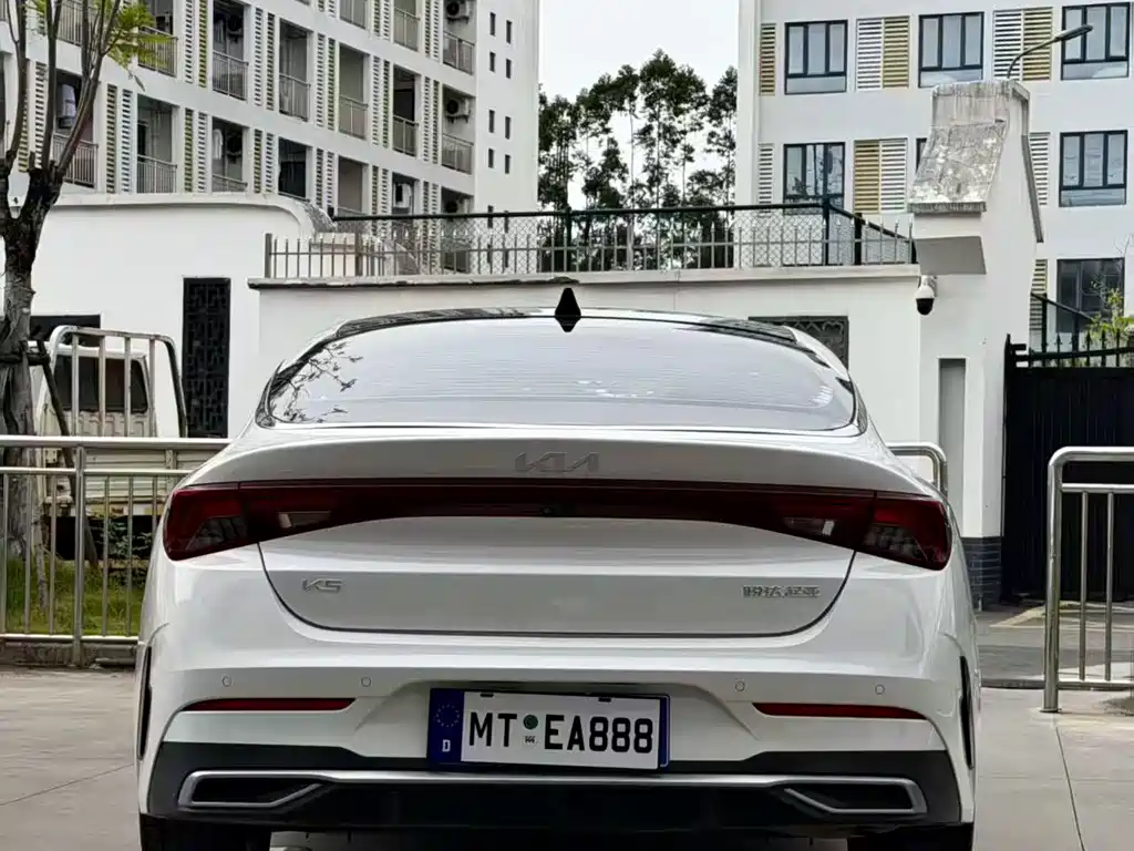 Kia K5 — миниатюра 8