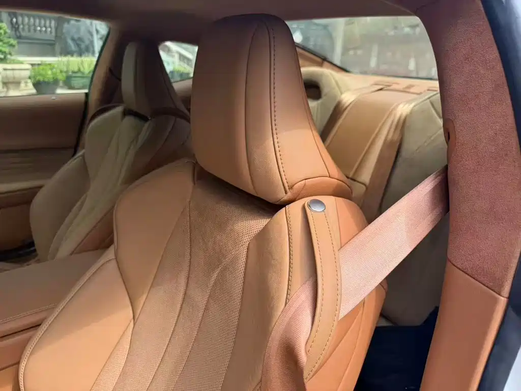Lexus LC — миниатюра 8