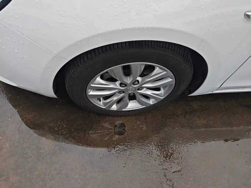 Buick Excelle — миниатюра 23