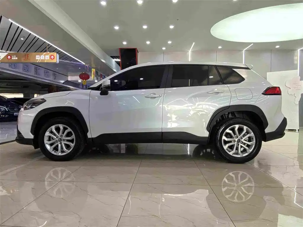 Toyota Frontlander — миниатюра 6