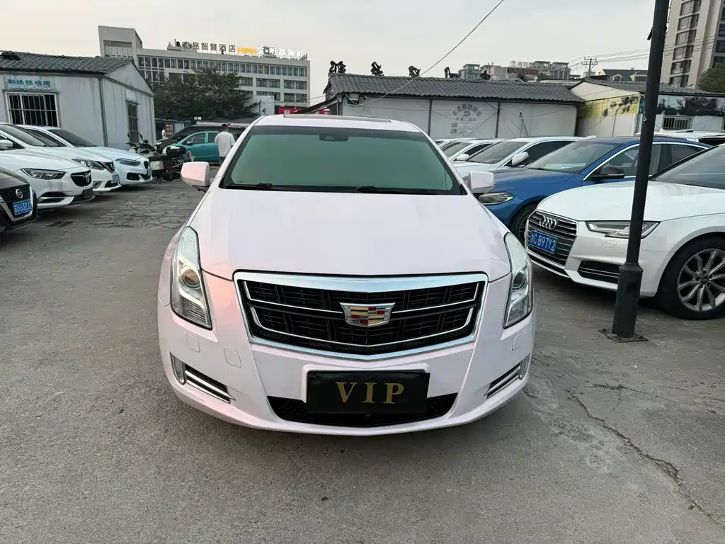 Cadillac XTS — миниатюра 2