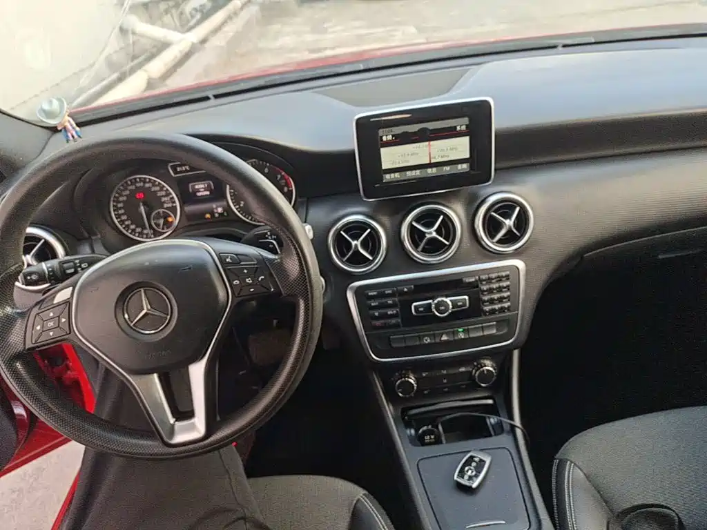 Mercedes-Benz A-Class (Import) — миниатюра 10