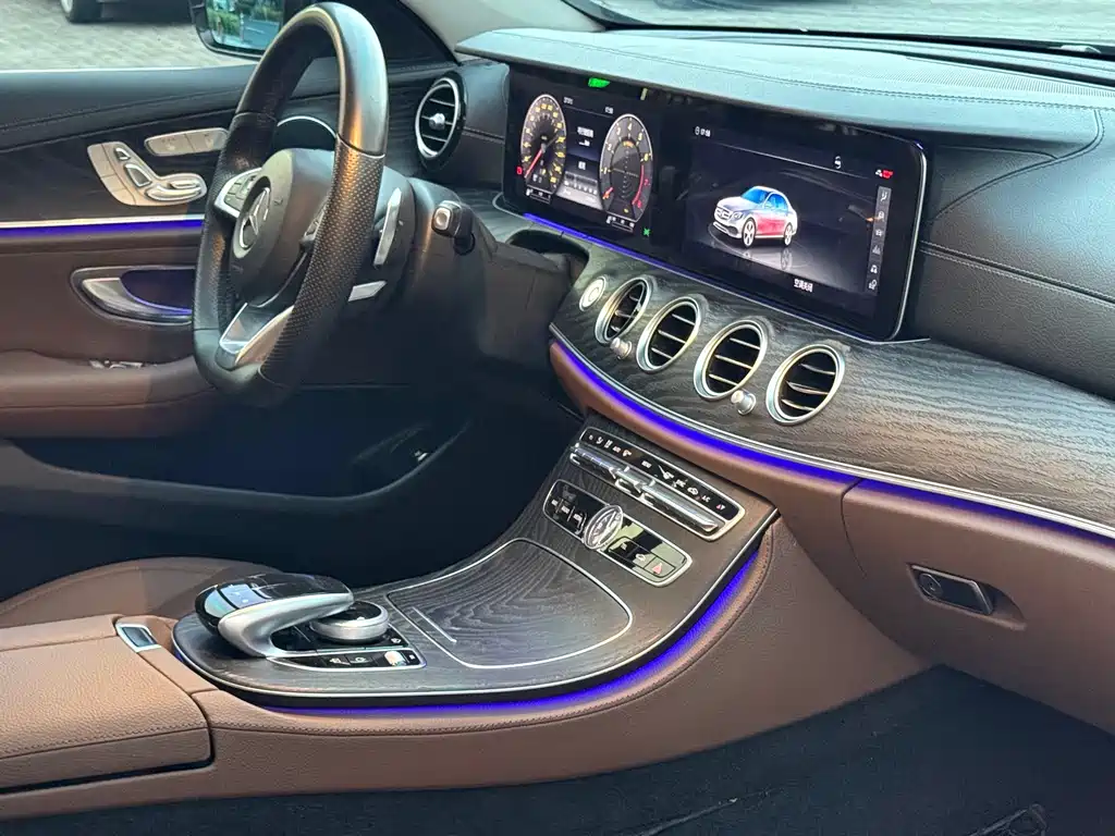 Mercedes-Benz E-Class — миниатюра 19
