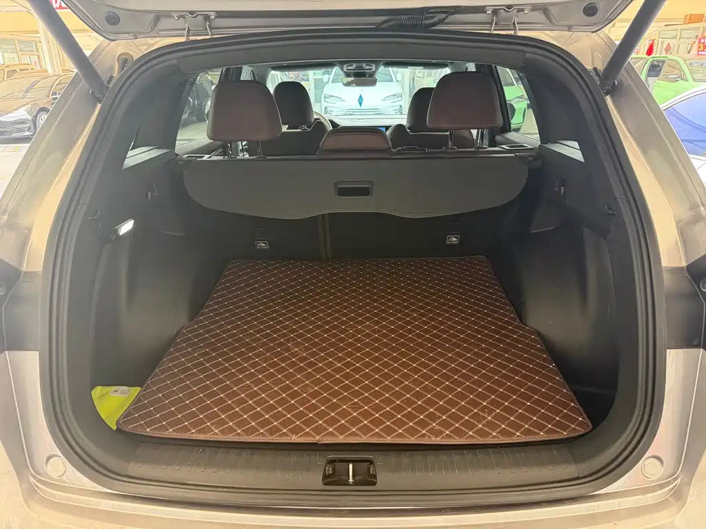 Geely Xingyue L — миниатюра 4