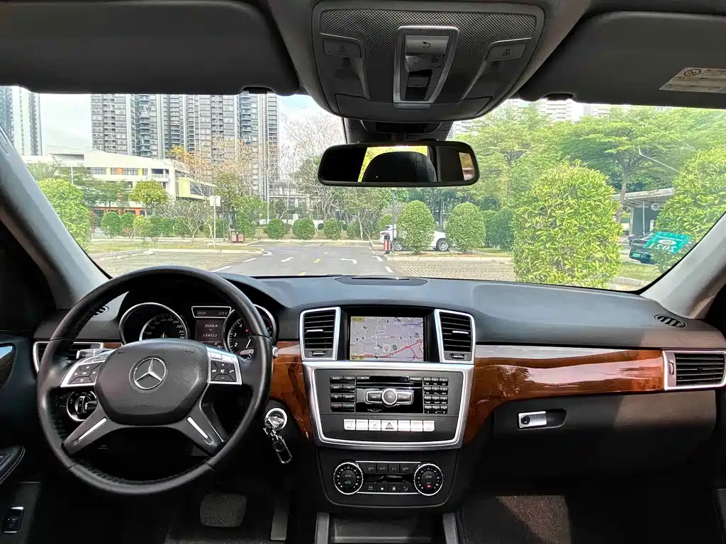 Mercedes-Benz M-Class — миниатюра 15