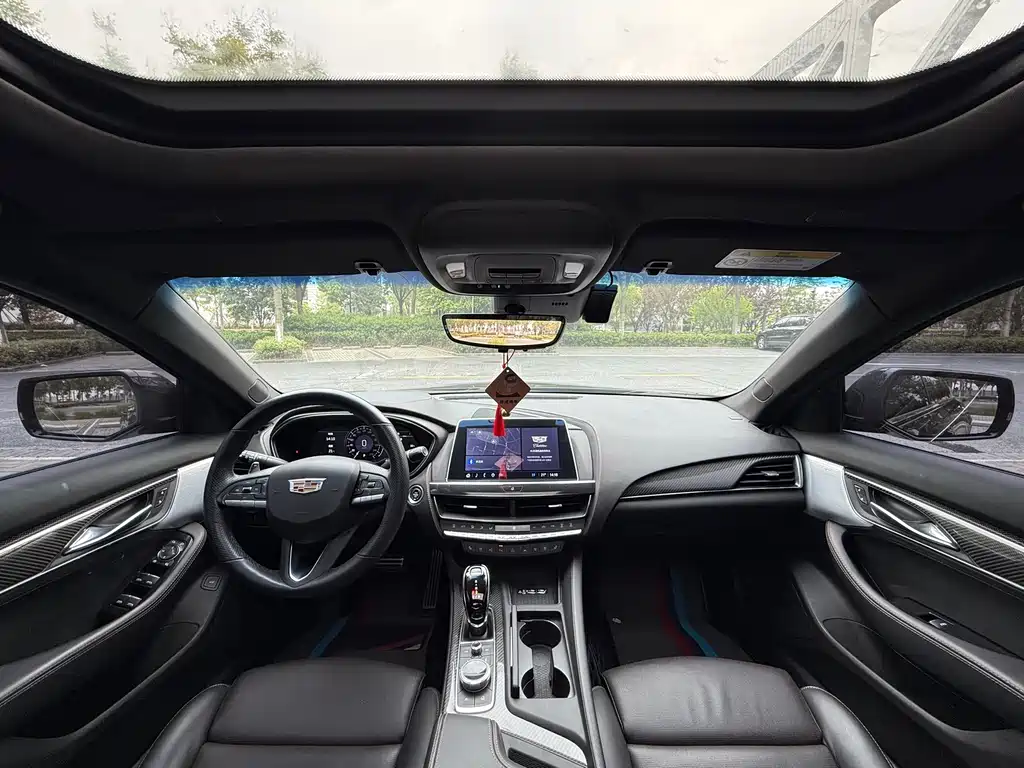 Cadillac CT5 — миниатюра 12