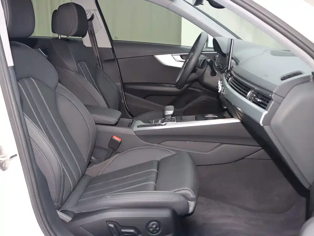 Audi A4L — миниатюра 12