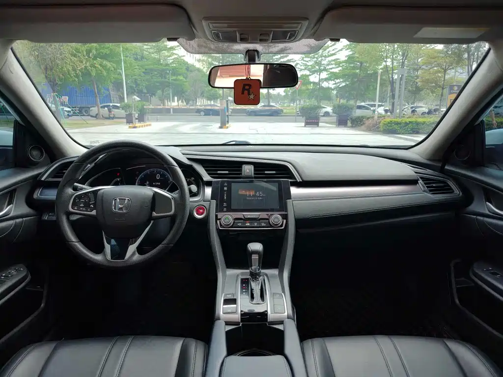 Honda Civic 2016 220TURBO CVT Luxury