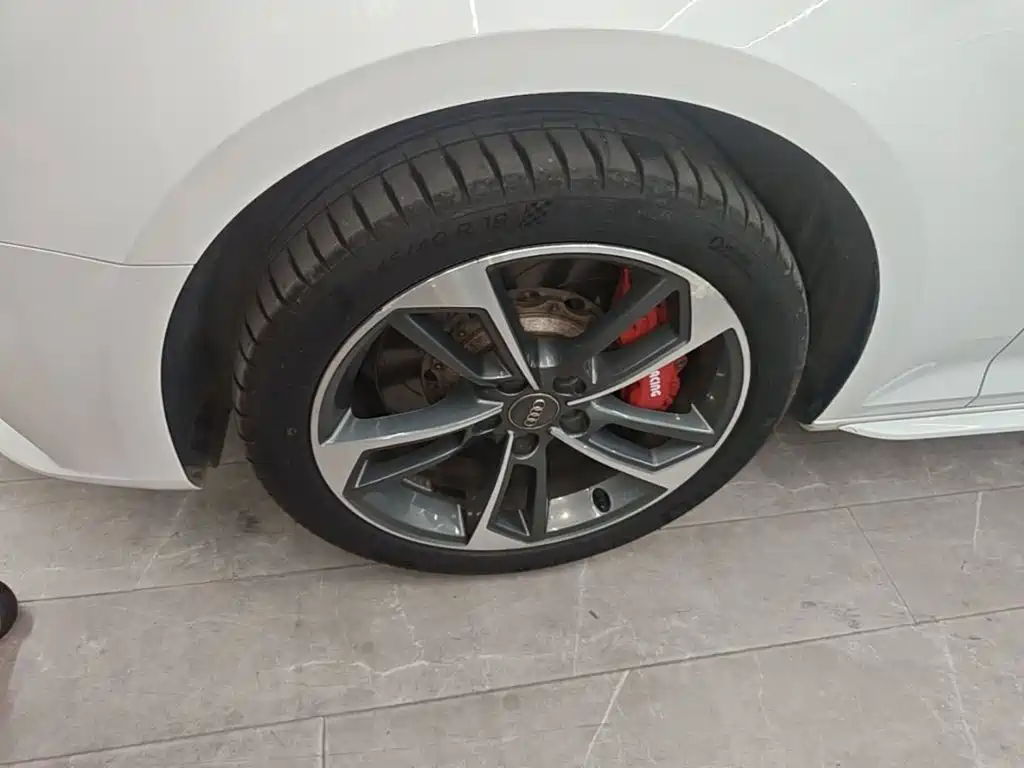 Audi A4L — миниатюра 23
