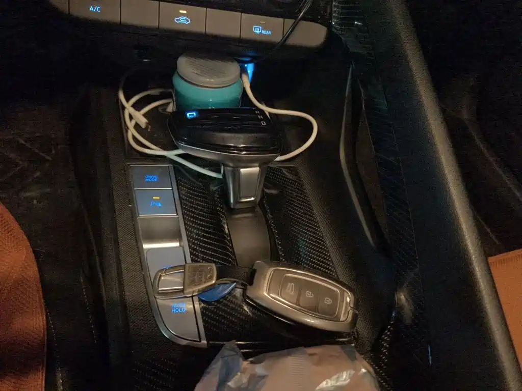 Hyundai Elantra — миниатюра 10