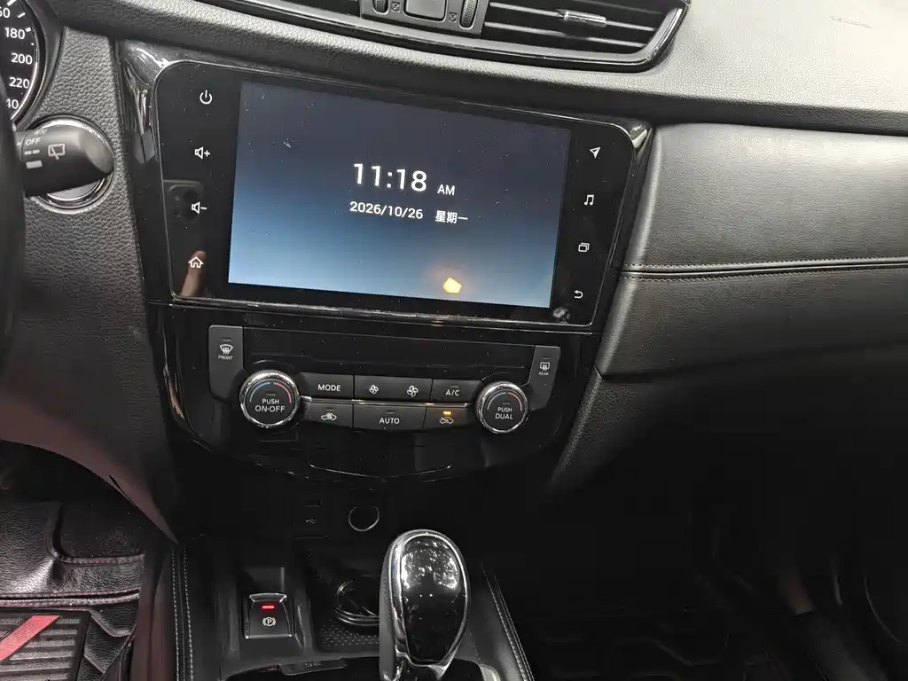 Nissan X-Trail — миниатюра 9