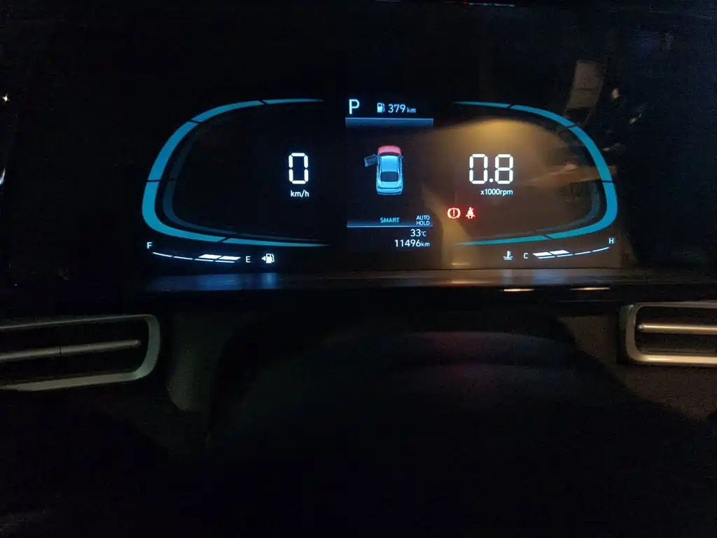 Hyundai Elantra — миниатюра 8