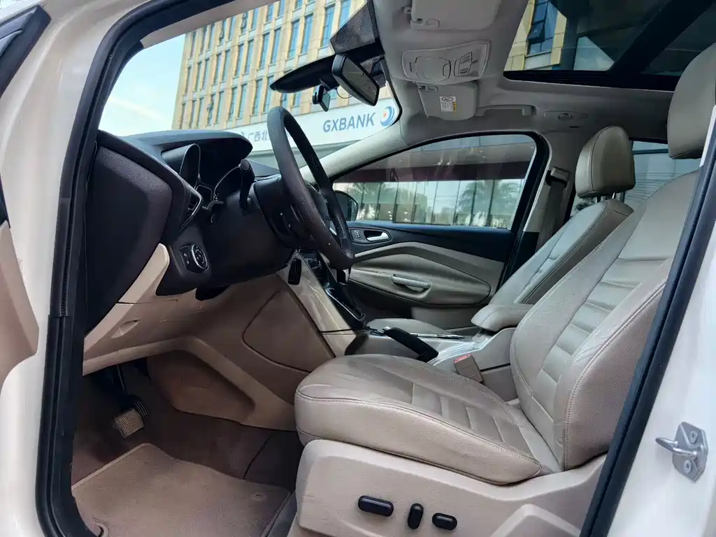 Ford Kuga — миниатюра 6