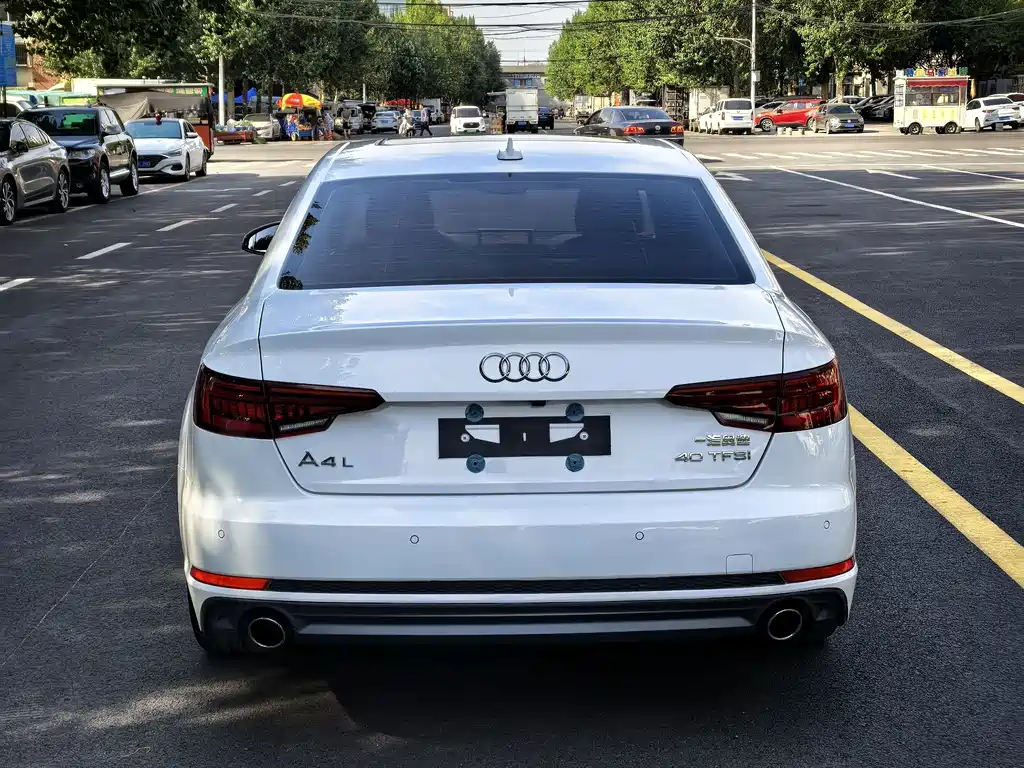 Audi A4L — миниатюра 12