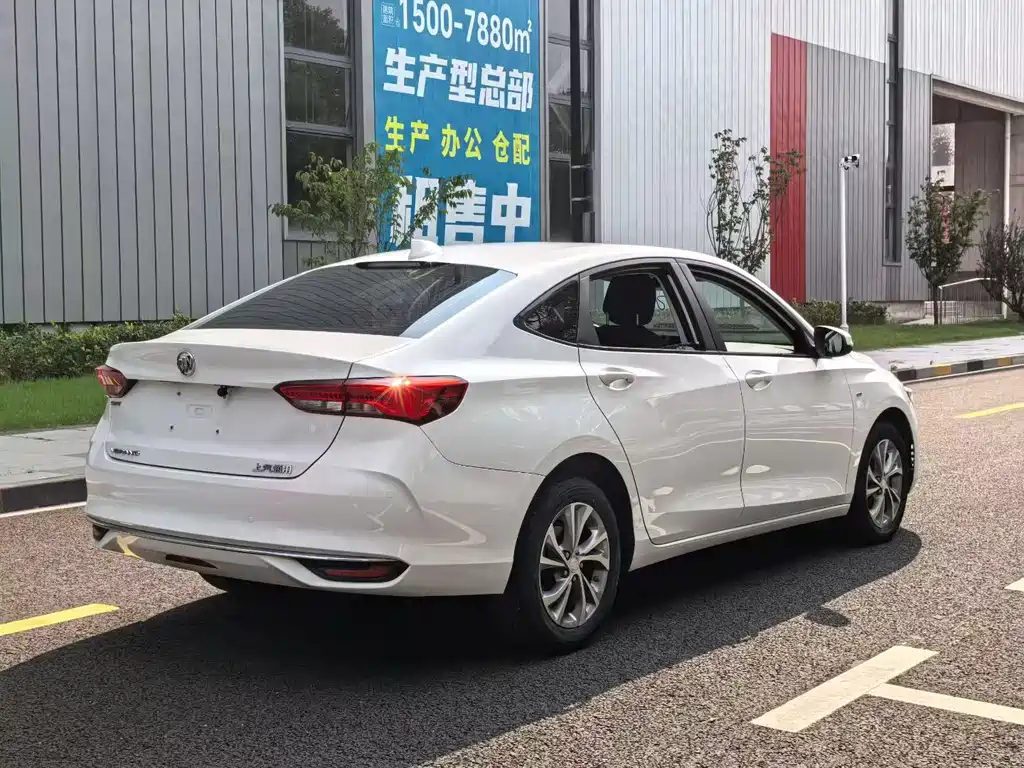 Buick Verano — миниатюра 4