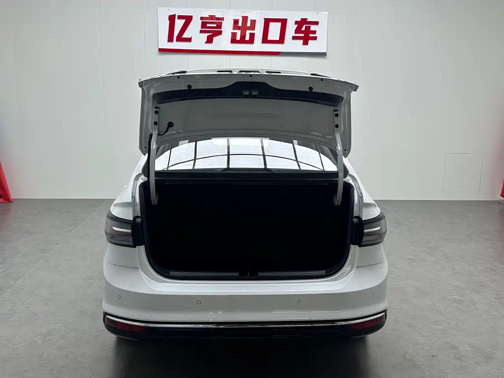 Volkswagen Lavida — миниатюра 18