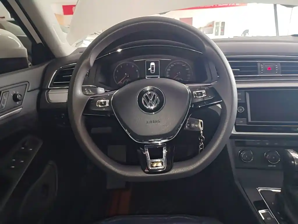 Volkswagen Lamando — миниатюра 11