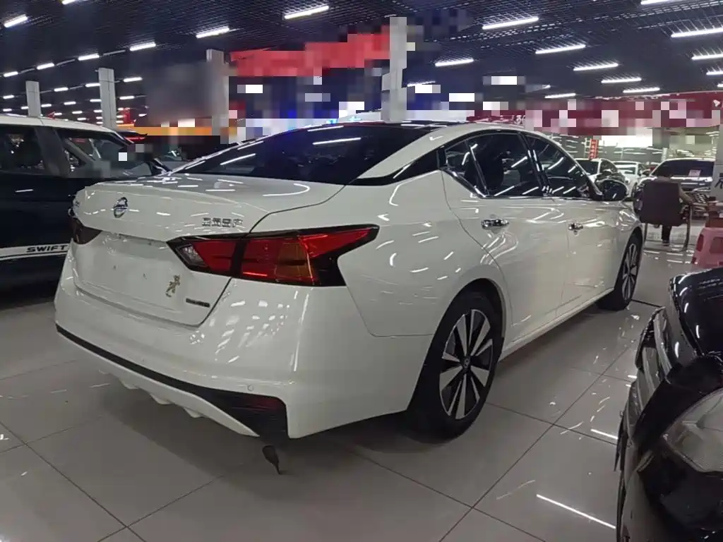 Nissan Teana — миниатюра 7
