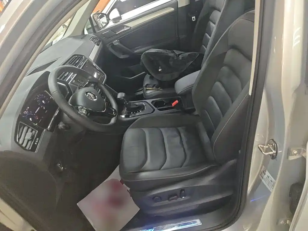 Volkswagen 途观L插电混动 — миниатюра 15