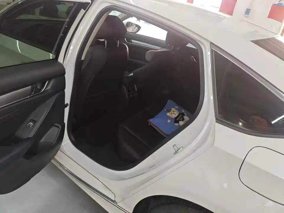 Honda Accord — миниатюра 3