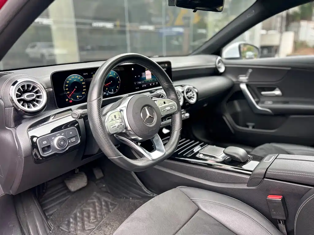 MERCEDES-BENZ A CLASS