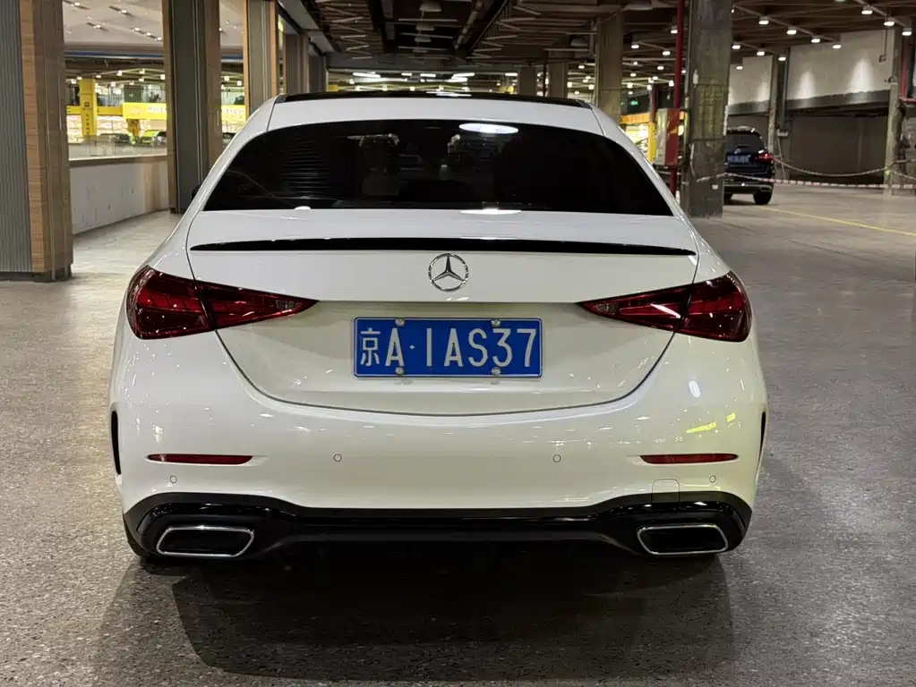 Mercedes-Benz C-Class — миниатюра 8