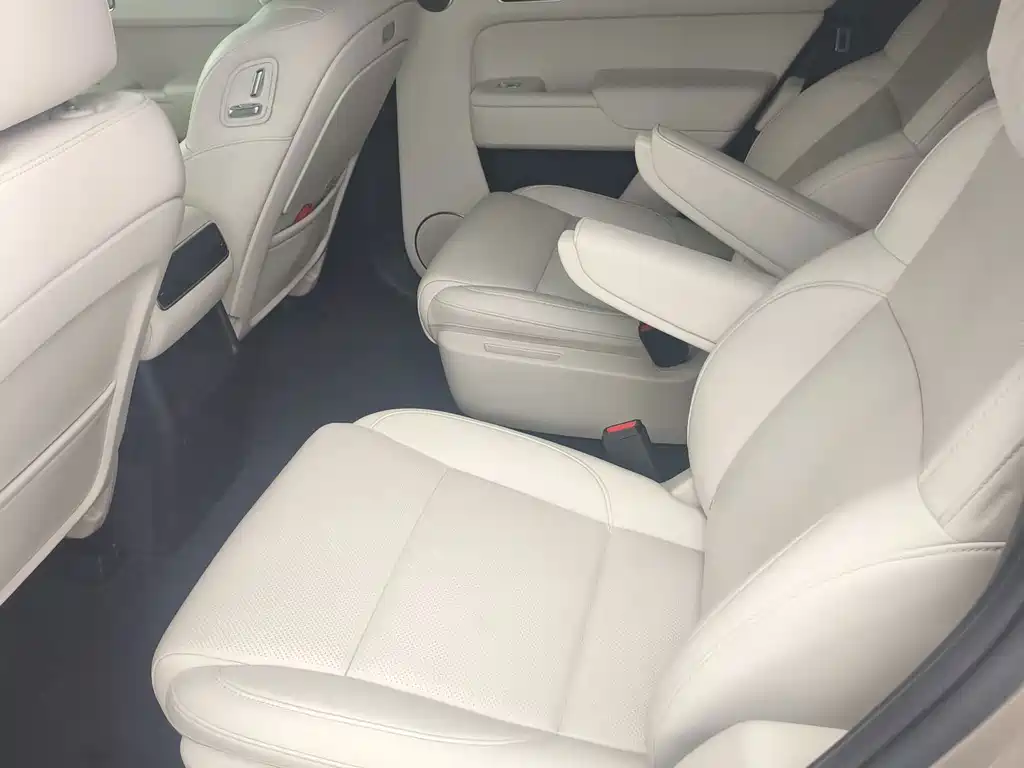 Li Auto Li L8 — миниатюра 5