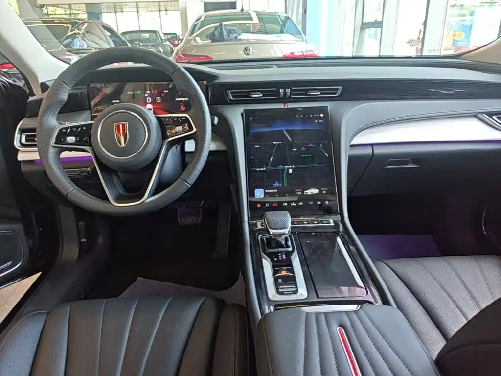 Hongqi H5 2025 2.0T AT