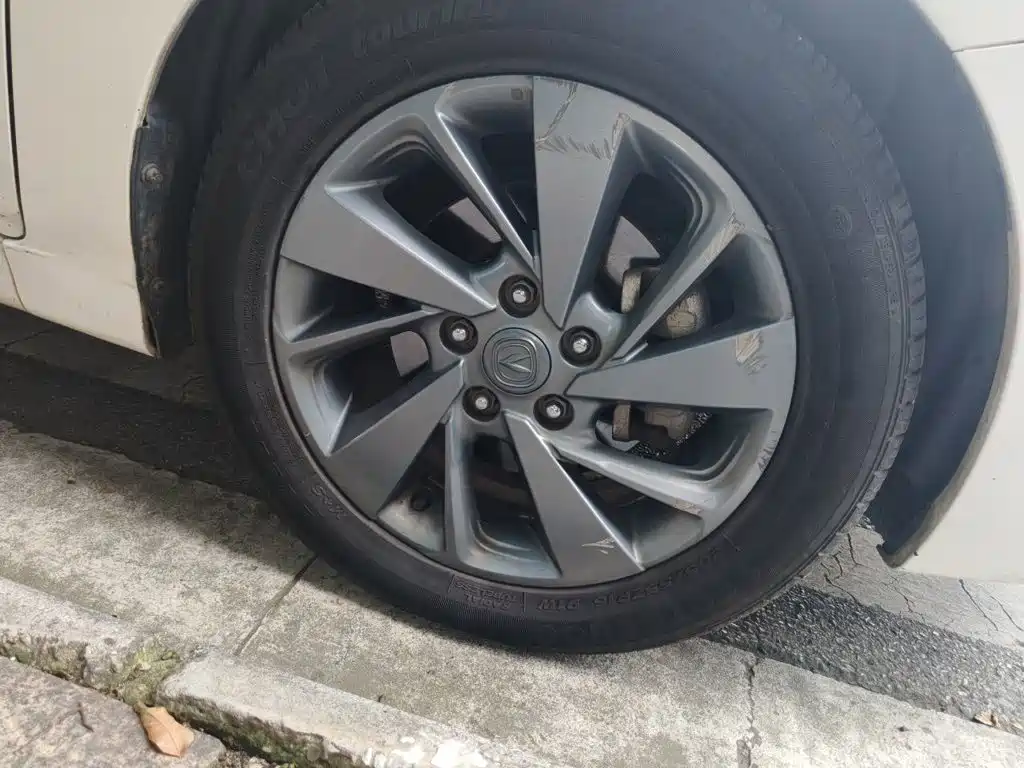 Changan Eado DT — миниатюра 23
