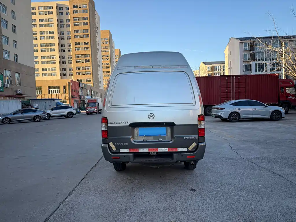 GOLDEN DRAGON SEA LION