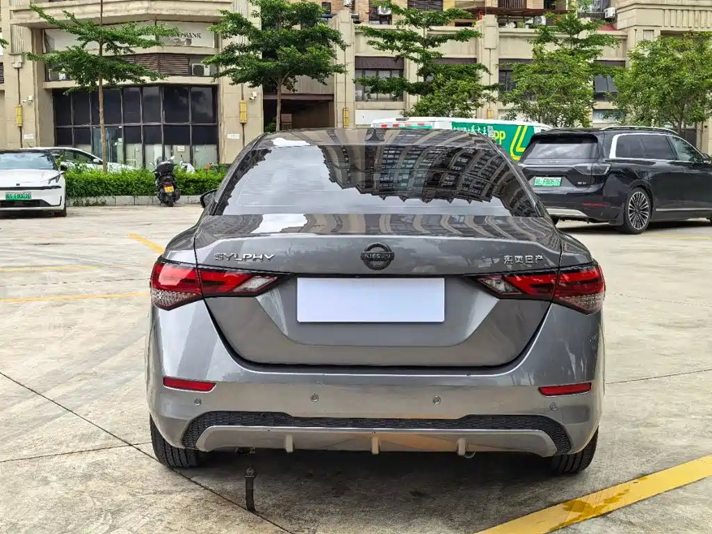 Nissan Sylphy — миниатюра 8