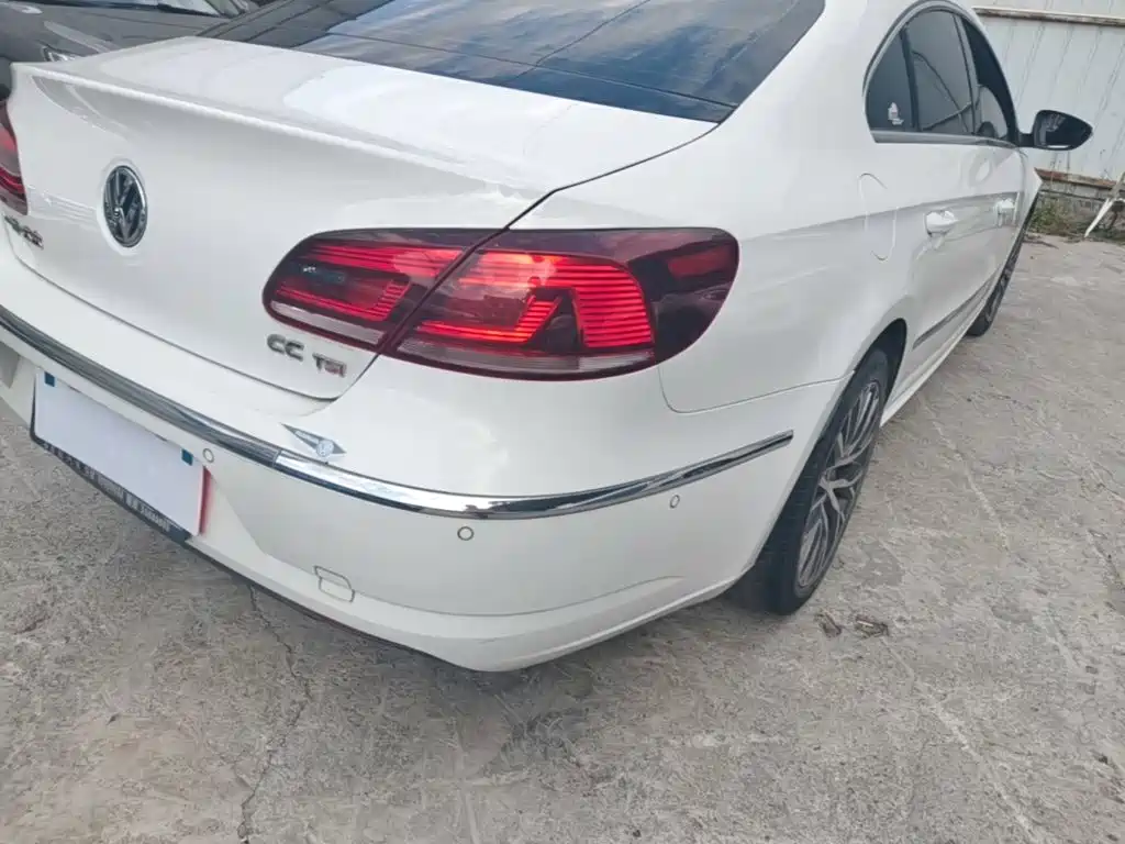 Volkswagen CC — миниатюра 8
