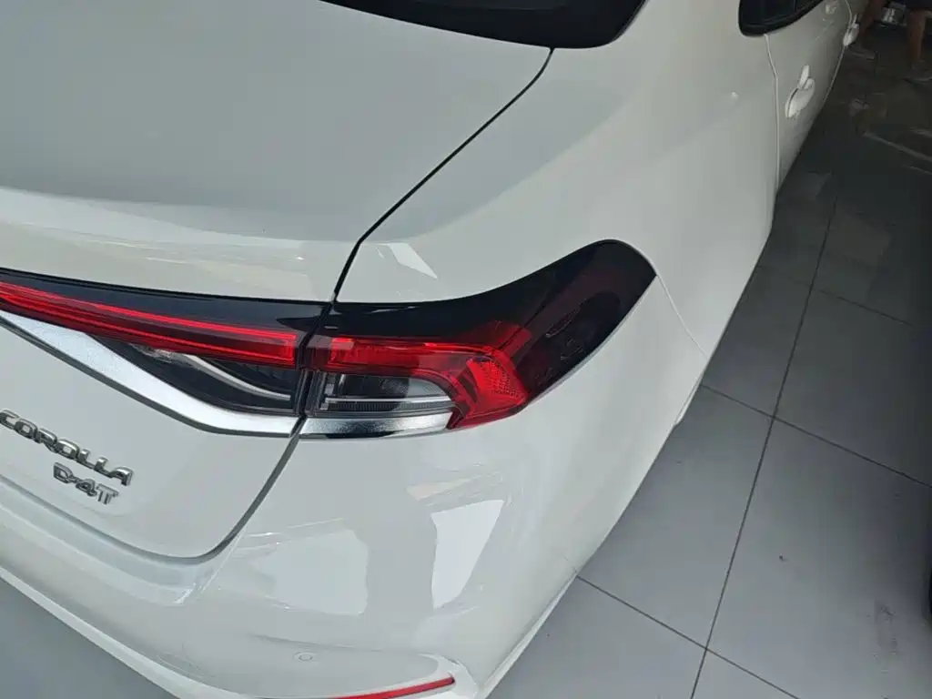 Toyota Corolla — миниатюра 8