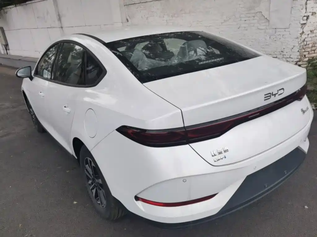 BYD Qin Plus PLUS 2025 DM-i Smart Drive 128KM