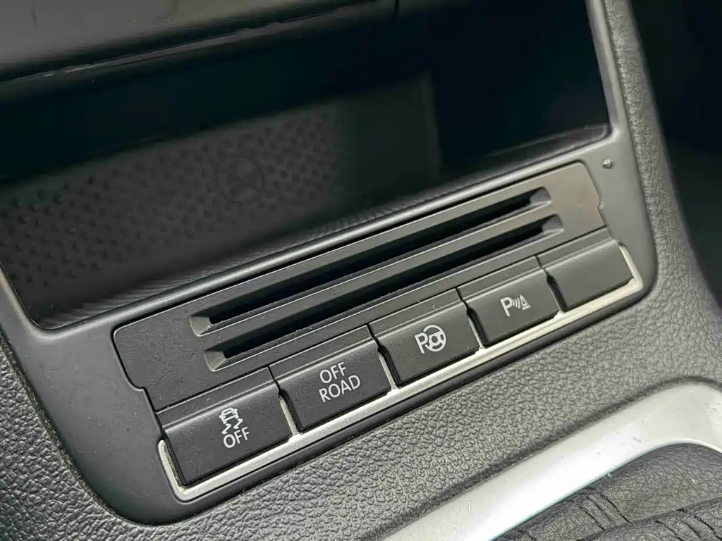 Volkswagen Tiguan — миниатюра 16