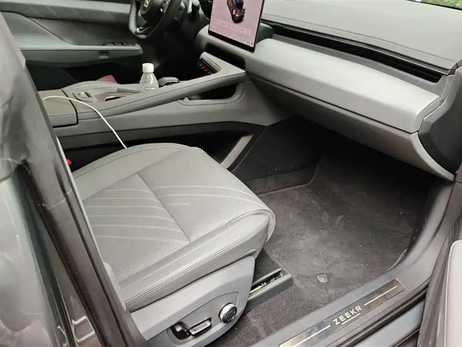 ZEEKR EXTREME KRYPTON 001