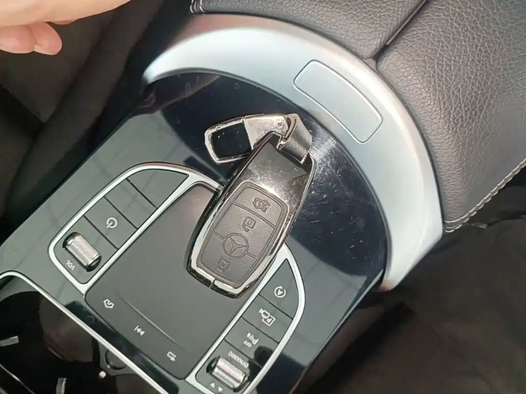 Mercedes-Benz C-Class — миниатюра 9